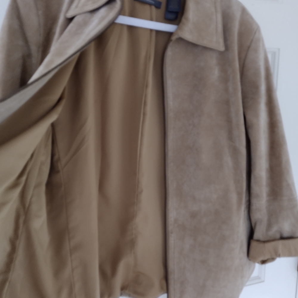 Liz Claiborne Tan Suede Jacket - Picture 3 of 14